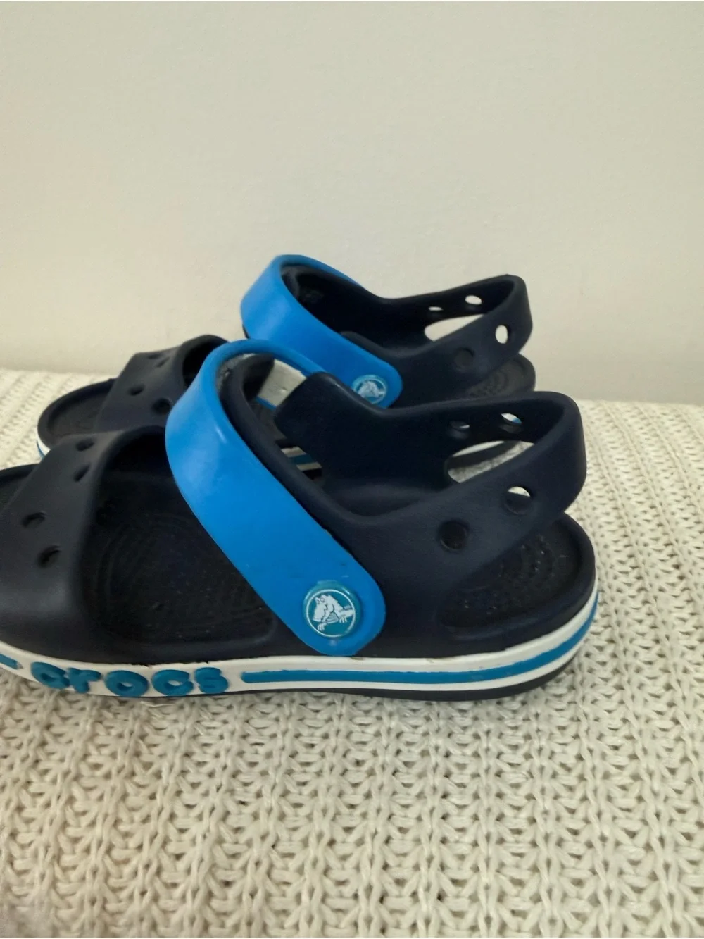 Crocs Kids Navy & Blue Sandal with Adjustable Strap size 11